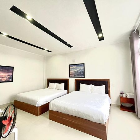 เฟือง วี 2 Hotel ดาลัด ภายนอก รูปภาพ