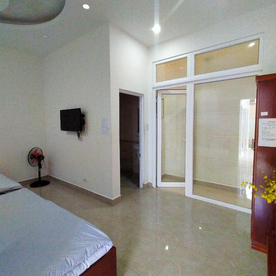 เฟือง วี 2 Hotel ดาลัด ภายนอก รูปภาพ