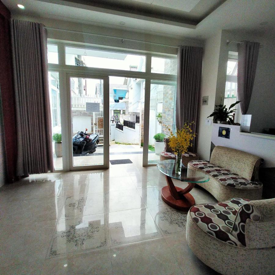 เฟือง วี 2 Hotel ดาลัด ภายนอก รูปภาพ