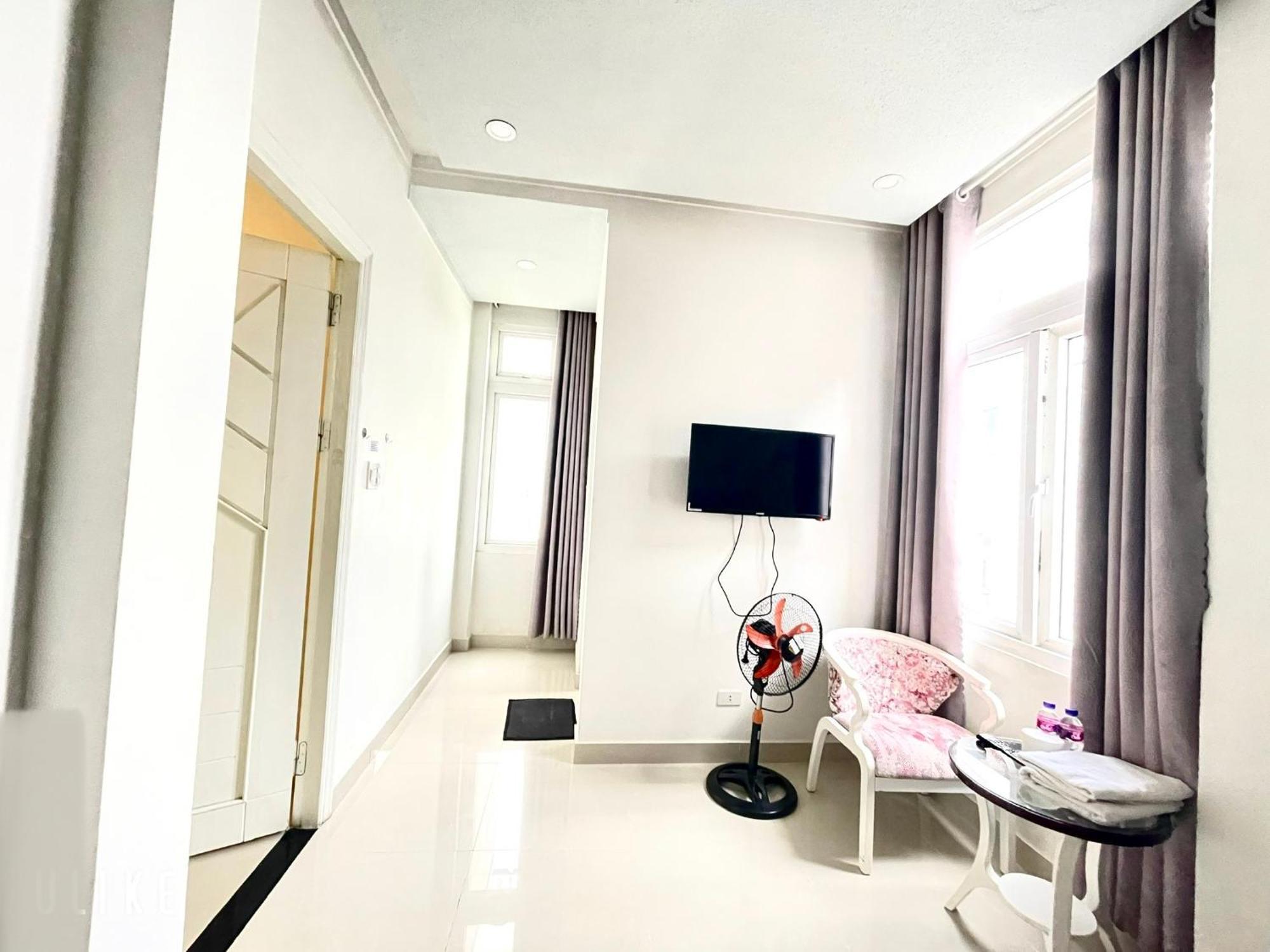เฟือง วี 2 Hotel ดาลัด ภายนอก รูปภาพ