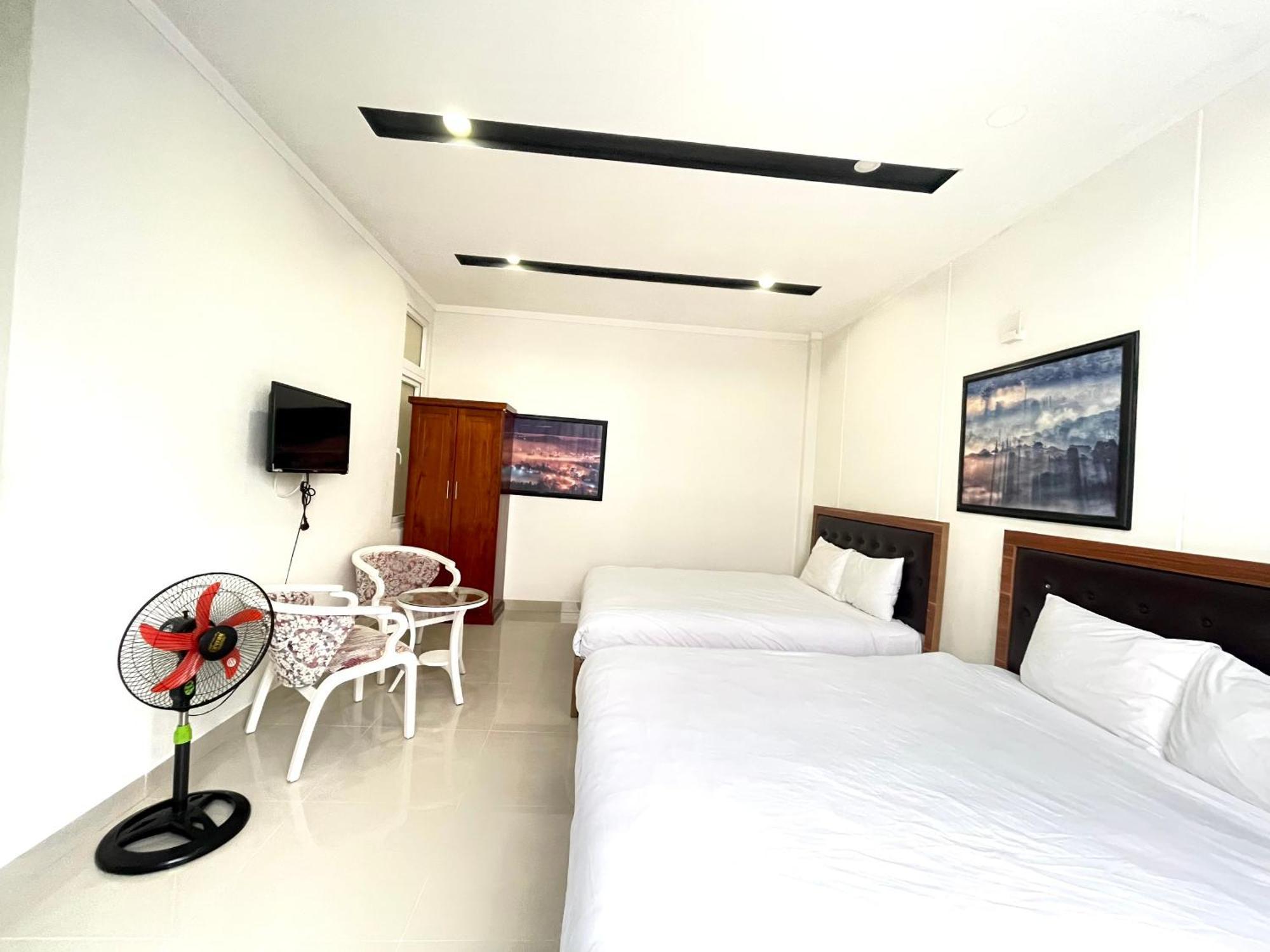 เฟือง วี 2 Hotel ดาลัด ภายนอก รูปภาพ