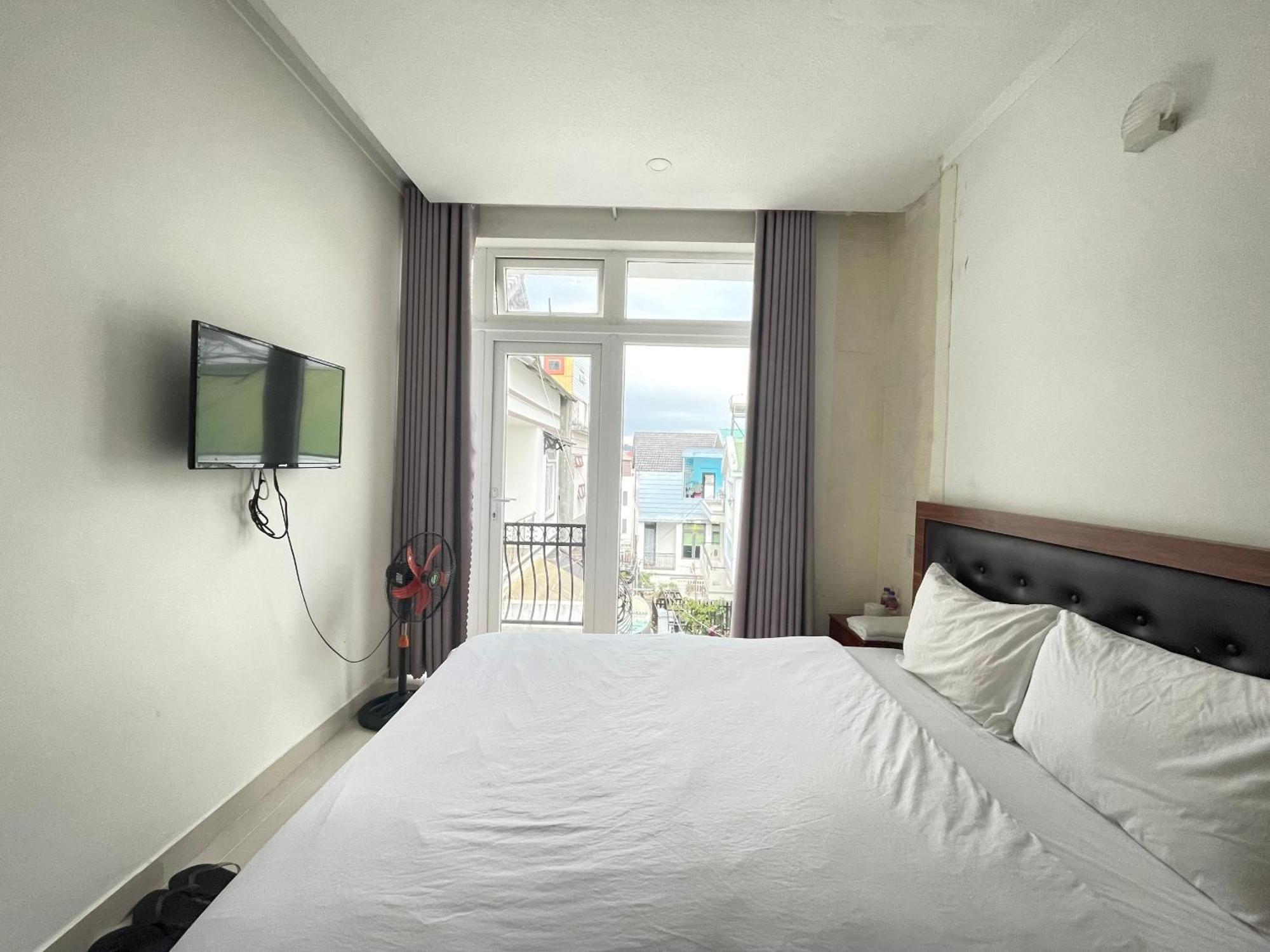 เฟือง วี 2 Hotel ดาลัด ภายนอก รูปภาพ
